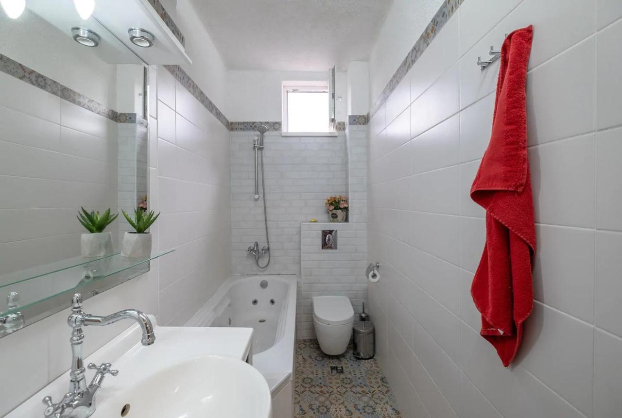 סופיה Entire Central House With Guest Rooms & Garden מראה חיצוני תמונה
